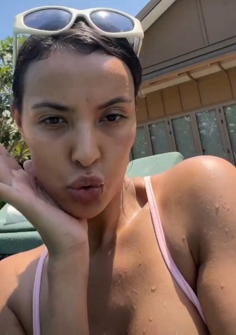 amateur fait maison onlyfans chaud joli img