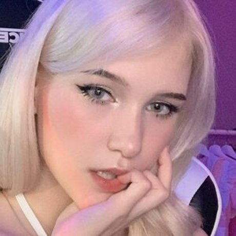 faux seins pour adolescentes onlyfans nus parfaits image