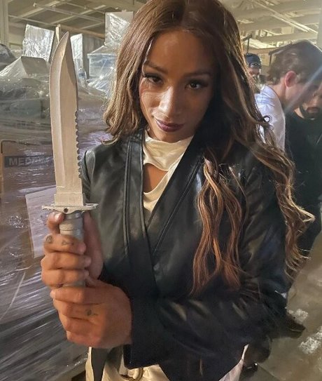 Sasha Banks actrice de nus galeries