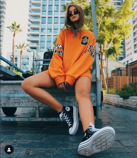 tatouages ​​blonds onlyfans érotique xxx img