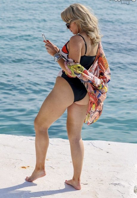 maman ébène onlyfans chaud sympa des photos