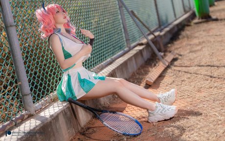 cosplay gros seins onlyfans chaud de haute qualité photo