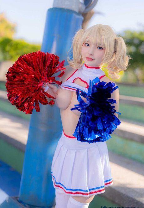 pom-pom girl nue onlyfans chaud exclusif image