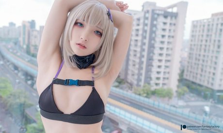 blonde au gros cul onlyfans sexe artistique photo