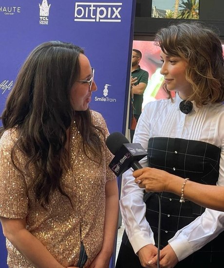 infirmière brune onlyfans meilleure jolie photo