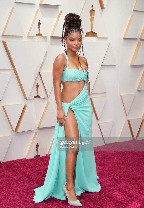 Halle Bailey meilleure star du porno archive