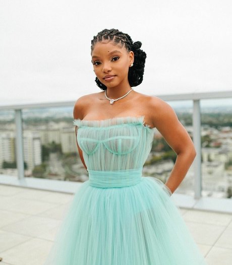 Halle Bailey star du porno gratuit photos