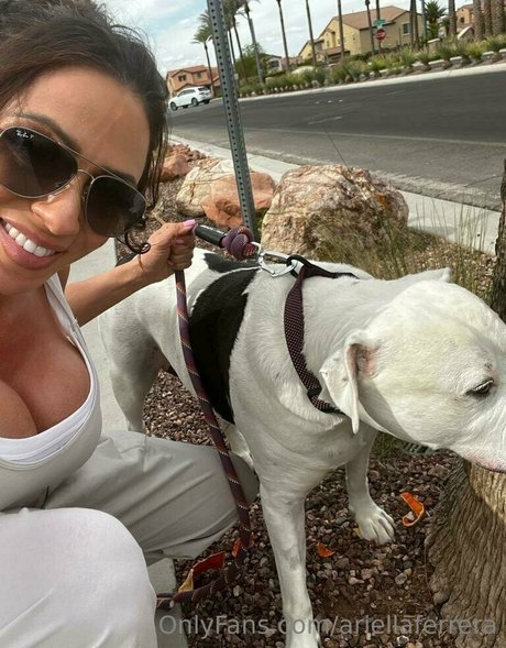 ariellaferrera star du porno nue photos