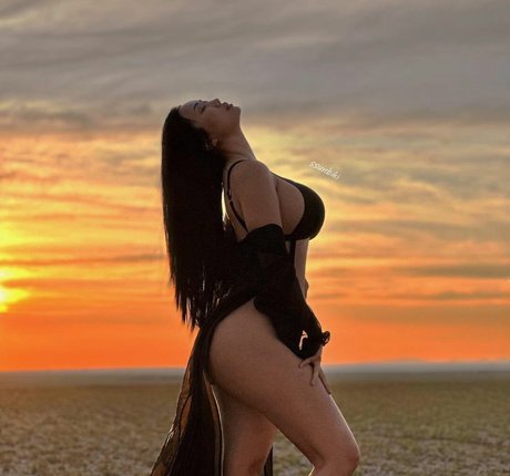 Ssunbiki étoile xxx des photos