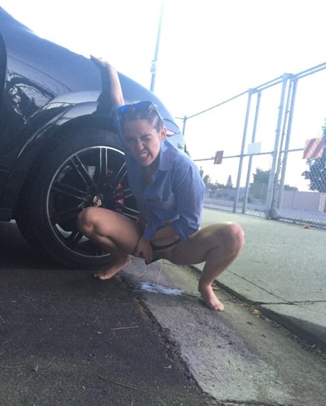 épouse infidèle onlyfans art exclusif collection