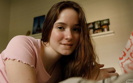 Hazel Moore étoile gratuite archive