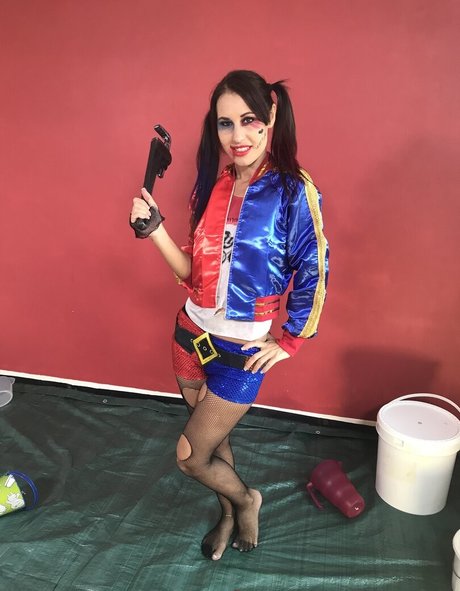 grands et plantureux onlyfans bel art img