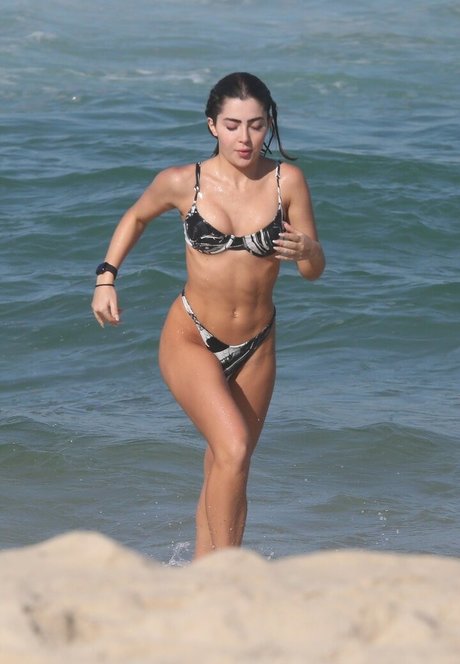 femme seulementfans assez hd collection