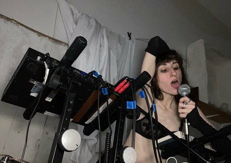 ky voss actrice libre archive