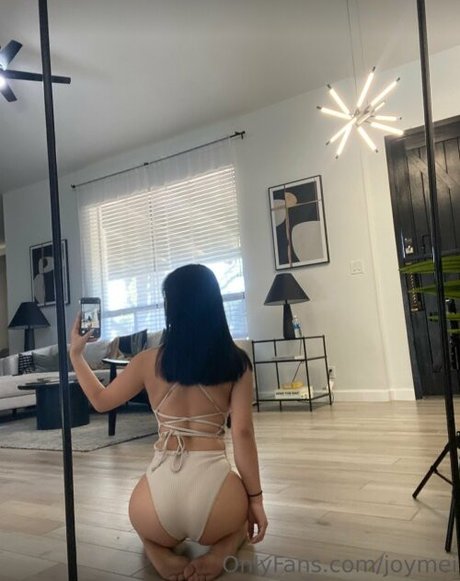 Joyce Zheng haut de star du porno collection