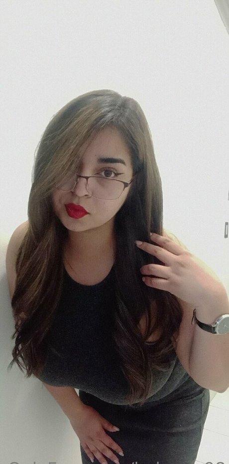 VanessaMX98 mannequin image