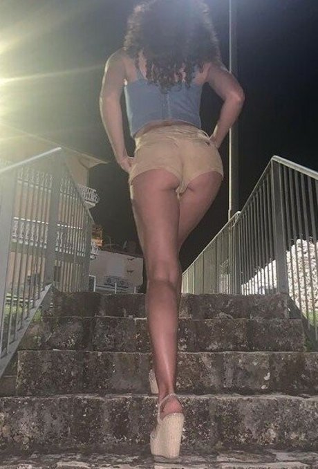 Sara Quattrociocche star du porno belle collection