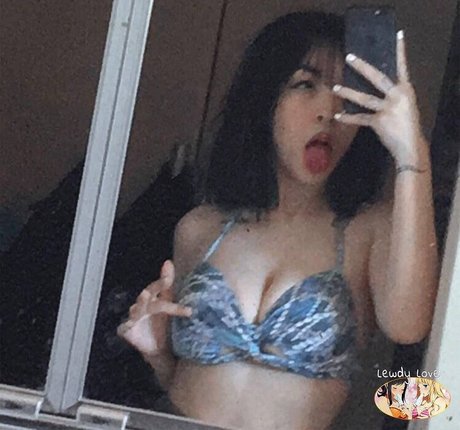 chatte giclante onlyfans chaud de haute qualité images