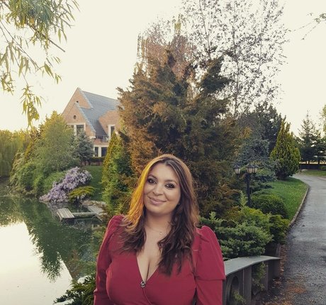 Minhas Edit jolie actrice archive