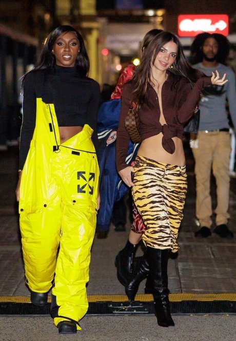 infirmière brune onlyfans porno de haute qualité galerie