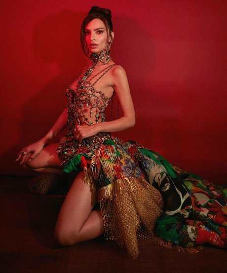 Emily Ratajkowski actrice hd image