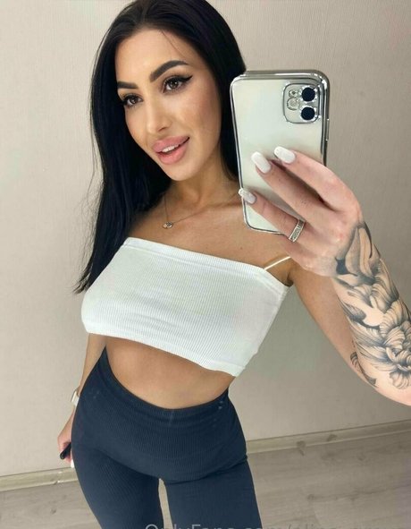 blonde en forme onlyfans assez exclusif collection