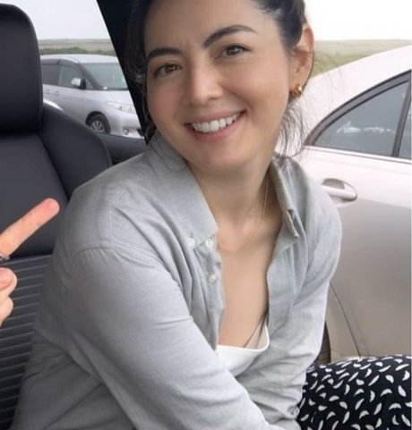 bang uniquementfans top sympa des photos