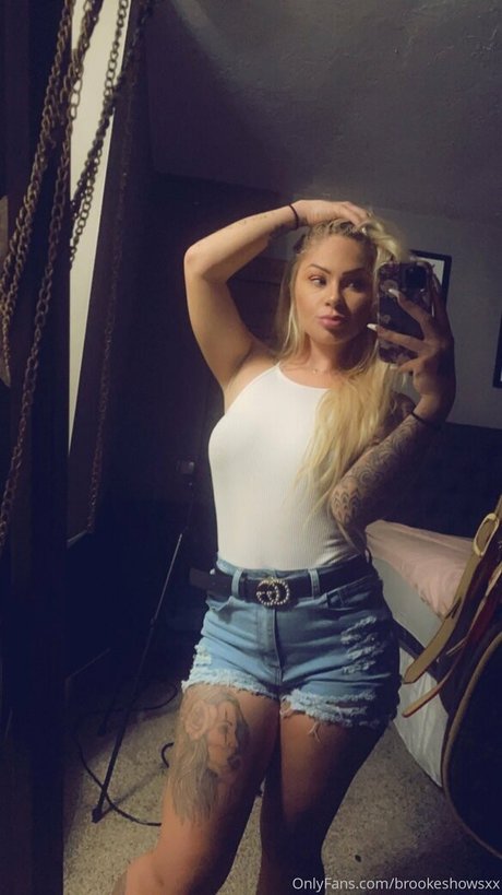 visage blond uniquementfans meilleur chaud images