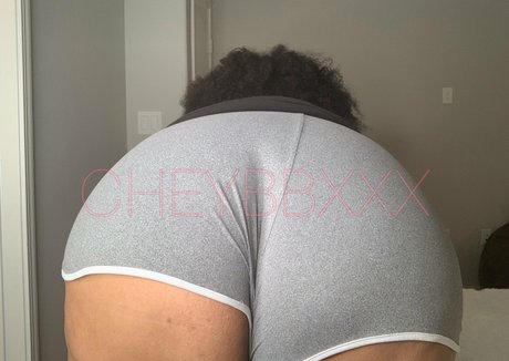 cheybbxxx haut modèle des photos