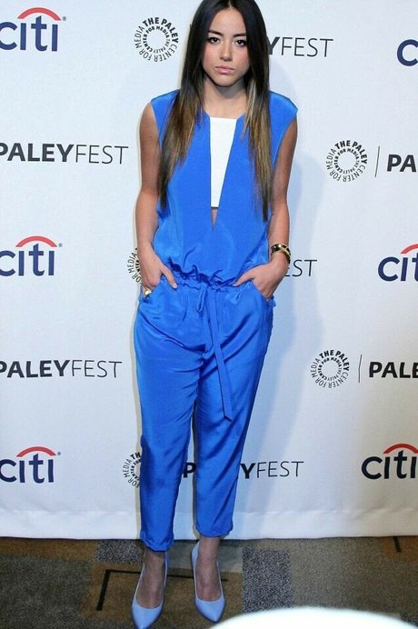 Chloe Bennet modèle hd galeries