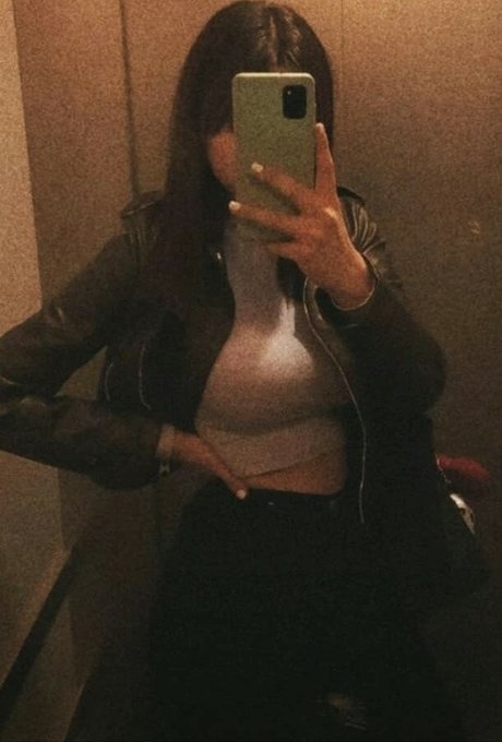 Wiktoria Bystron modèle sexy images