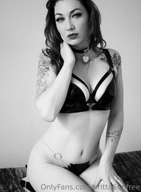 aussiebabebritta actrice de nus photo