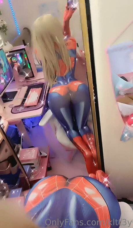 kltt3y actrice adulte photo