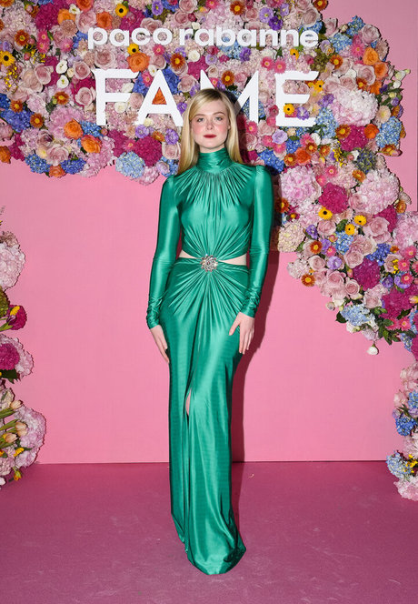 visage blond uniquementfans haut hd archive