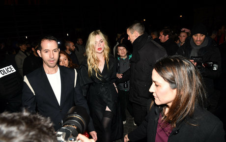 fille sur fille uniquementfans art sexy archive