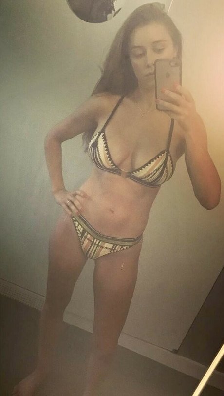 Una Healy étoile de l'art galerie