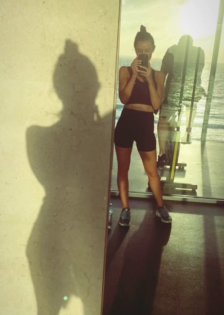 en direct uniquement pour les fans des nus parfaits galeries