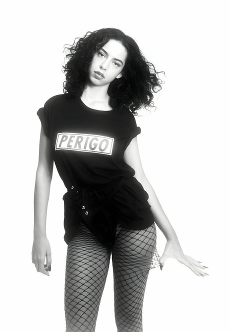 fans de pawg arabes uniquement nus de haute qualité photo