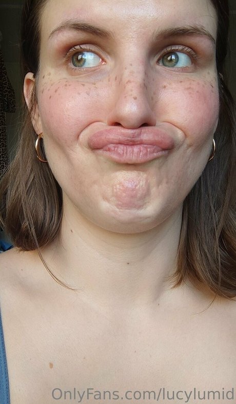 lucylumid actrice érotique galeries