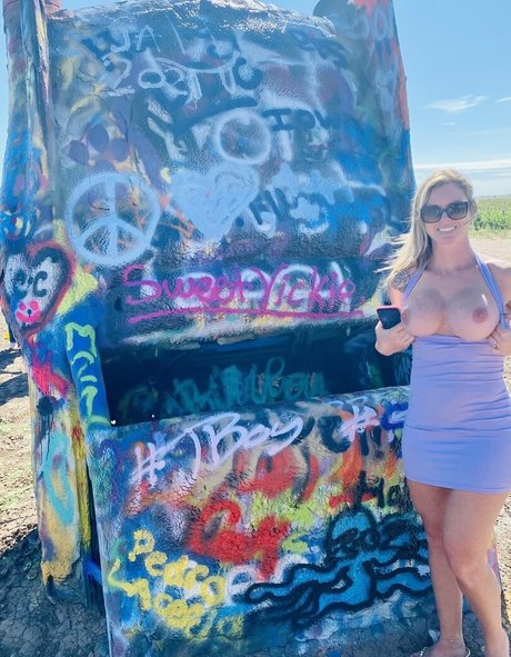 Sweet Vickie étoile xxx photo