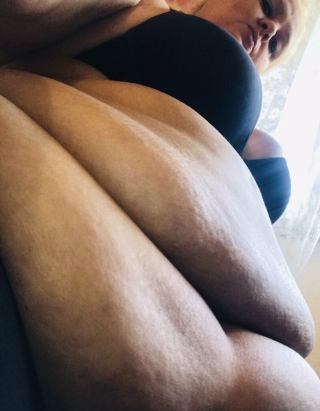 latina solo onlyfans chaud et sexy des photos