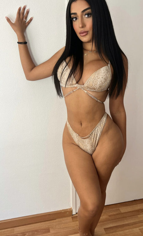 spicyymimi jolie actrice photos