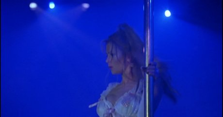 Demi Moore star du porno en haute qualité photos