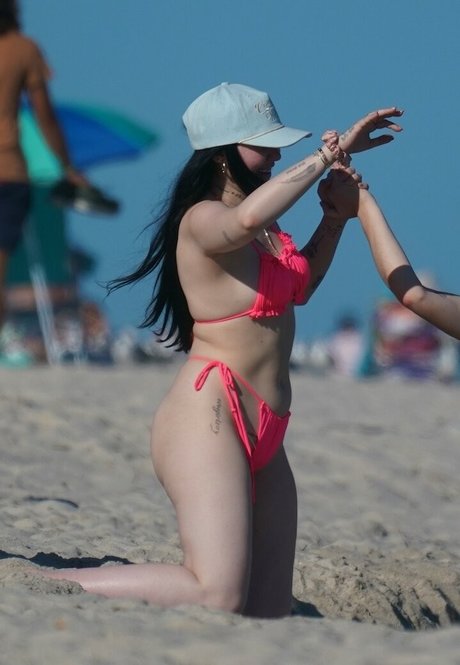 Noah Cyrus modèle de sexe archive