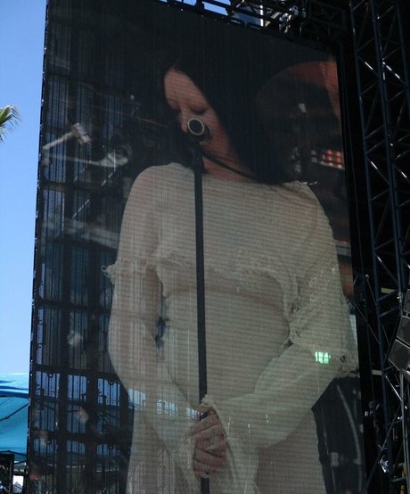 lingerie milf uniquementfans beau nu collection