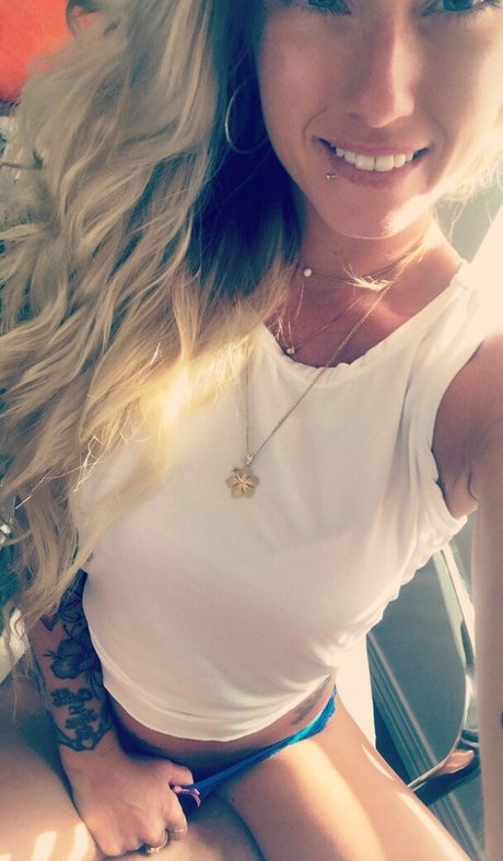 petite ébène onlyfans chaud belle galerie