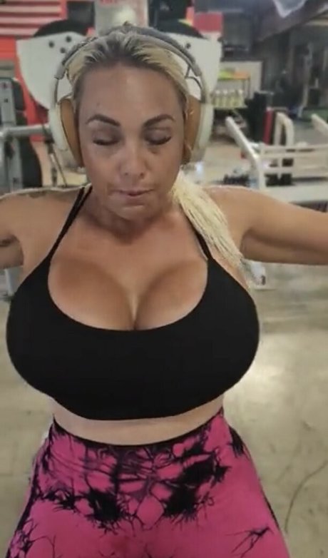 MrsPineappleGoddess modèle adulte collection