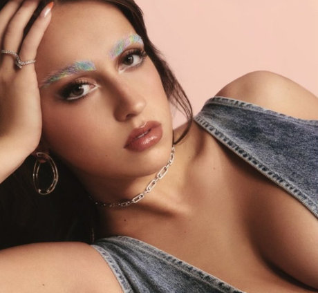 Tate McRae actrice artistique img