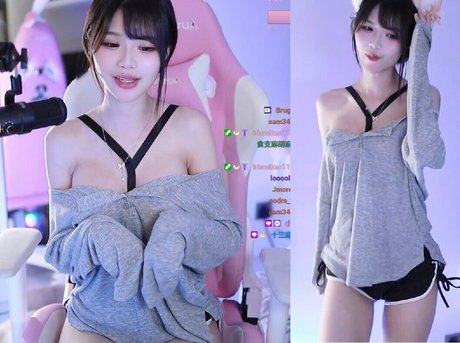 grands et plantureux onlyfans nus sexy image