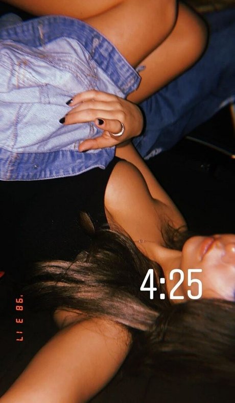 fellation publique onlyfans belle définition images